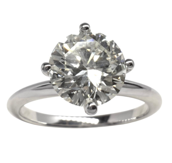 Solitario de oro blanco y diamante 2,01cts