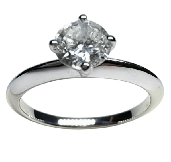 Solitario de oro blanco y diamante 0,66cts