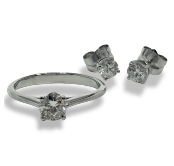 Conjunto de Solitario y Pendientes 1,05cts